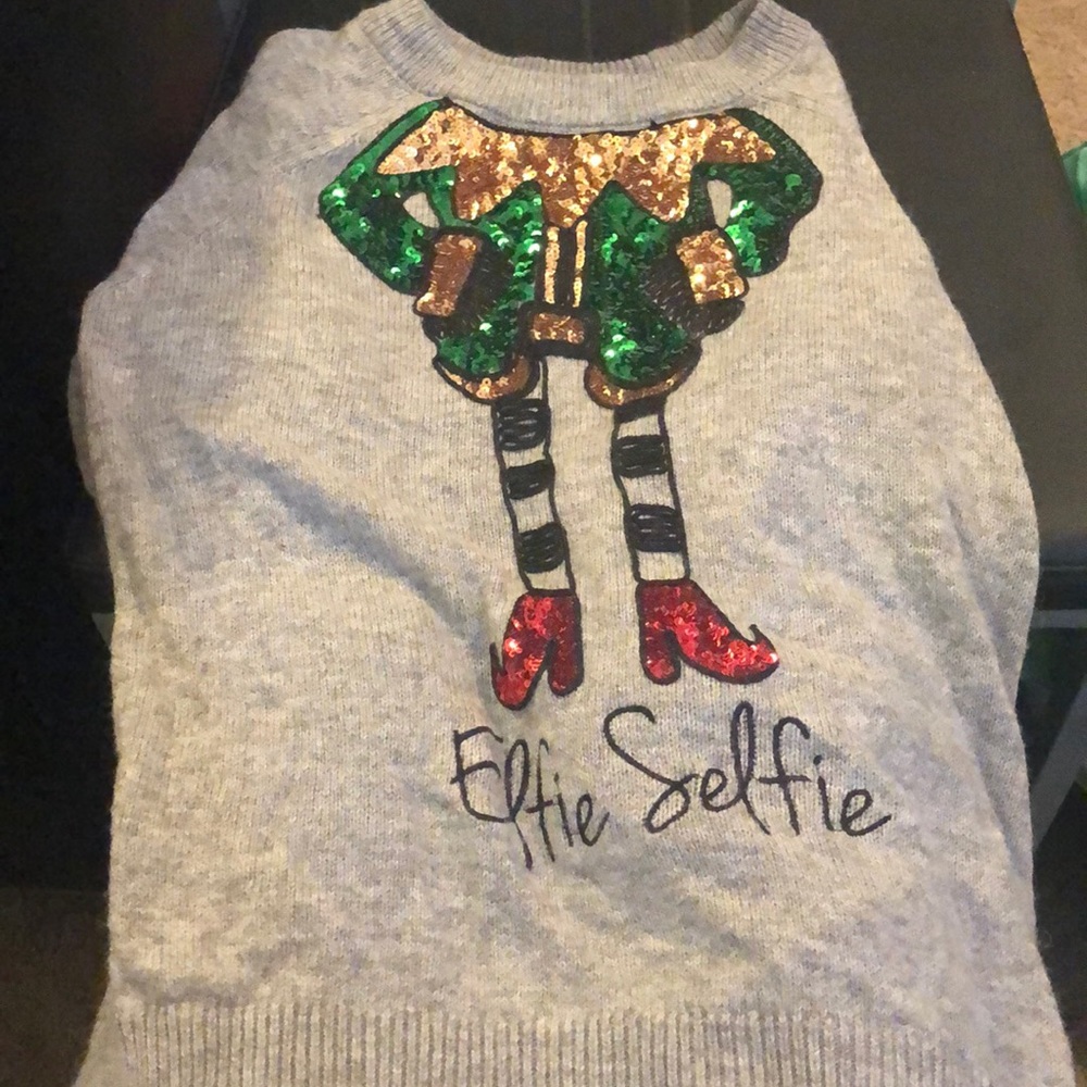 New without tag sweater. Holiday theme. XS.